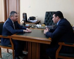 Главы Лиманского и Красноярского районов обменялись опытом работы